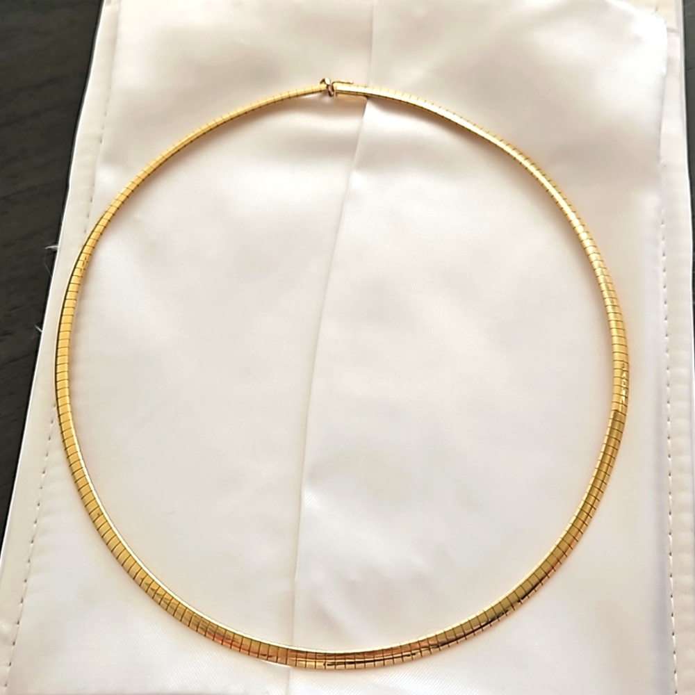 14kt yellow gold Omega necklace 16"